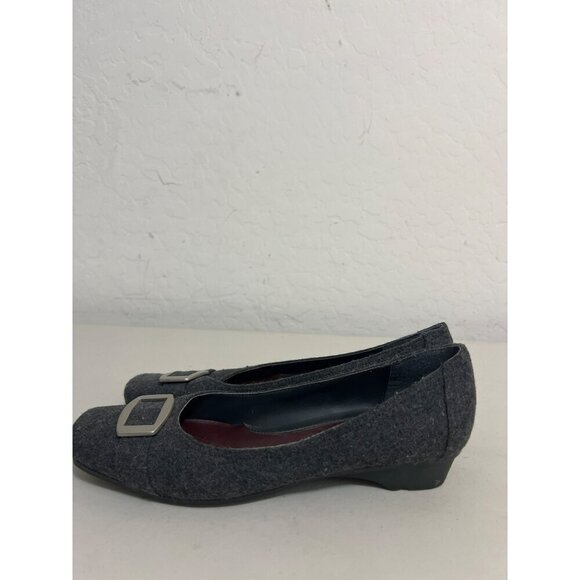 Liz Claiborne Lilly Sz 8 Grey Flannel Silver Buckle Shoes Micro Heel - Picture 3 of 6